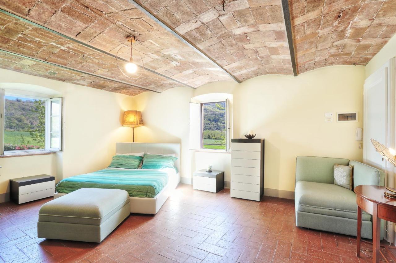 Baciano Azienda Agrituristico Venatoria Capolona Ngoại thất bức ảnh