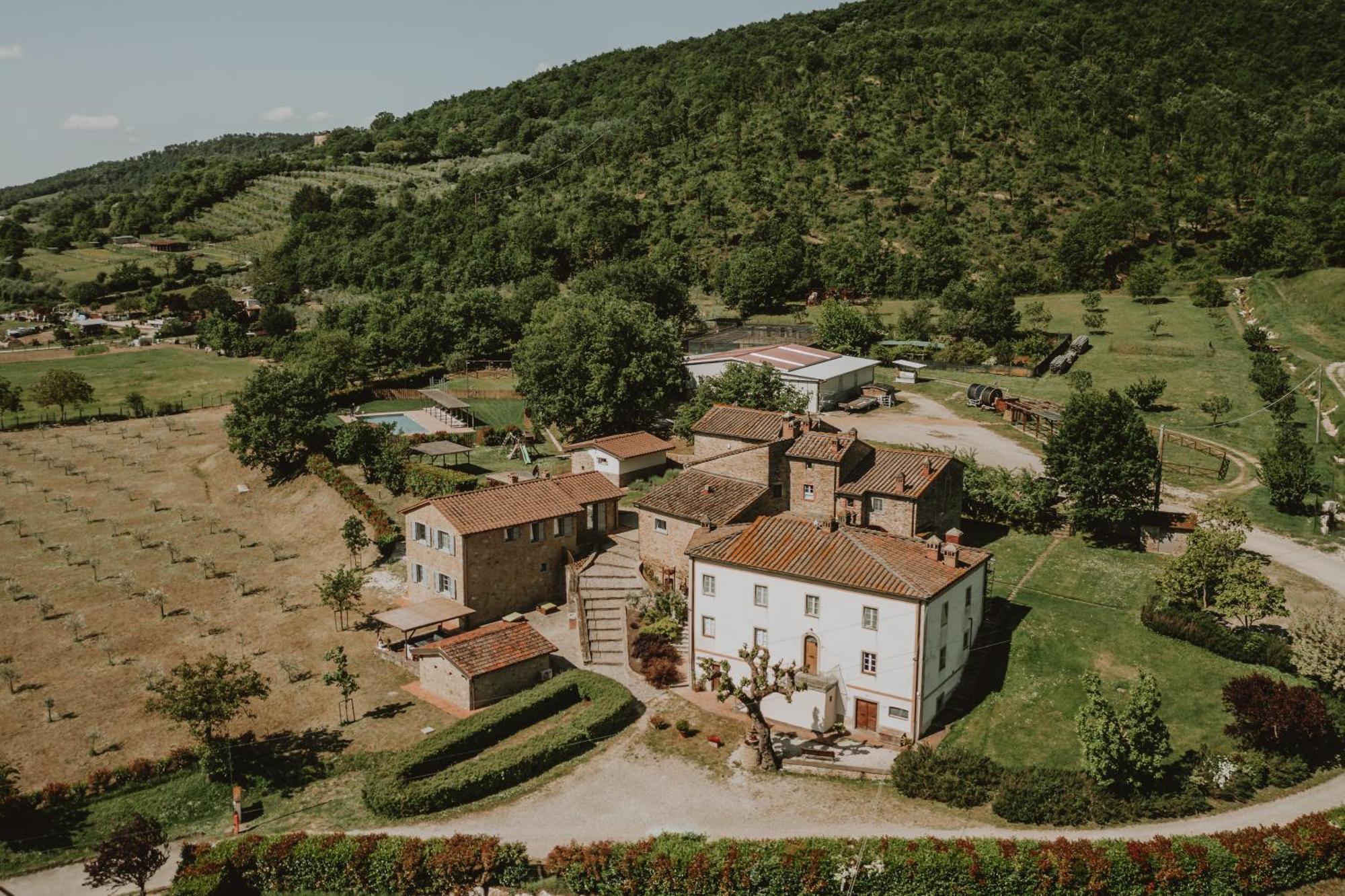 Baciano Azienda Agrituristico Venatoria Capolona Ngoại thất bức ảnh